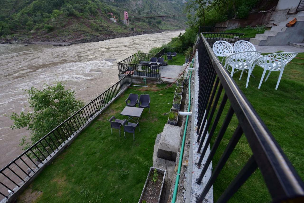 La Orilla Hotel Музаффарабад Экстерьер фото